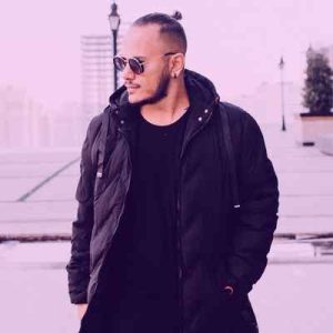 دانلود آهنگ اشوان رفتو تنها شدم تو شبا با خودم دلهره دارمو از خودم بیخودم