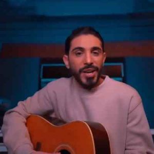 دانلود آهنگ بی وفا باران زده باران زده جای تو خالی