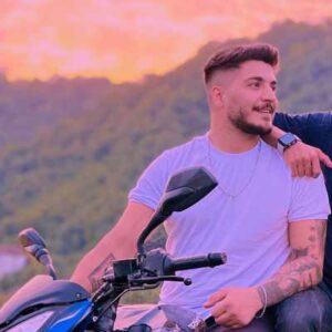 دانلود آهنگ آرمین برمایه نمیدونم