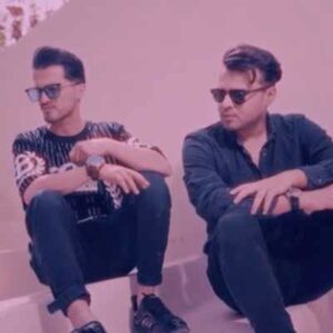 دانلود آهنگ امو بند کهکشون