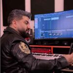 دانلود آهنگ میمیرم اگه از تو نشونی نمونه عزیزم دانلود آهنگ میمیرم اگه از تو نشونی نمونه عزیزم
