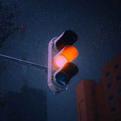 دانلود آهنگ میدونم روزای خوبی توی راهه