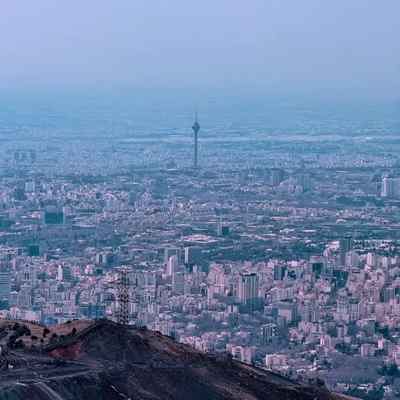 Ahange Gilir Ghizmizi دانلود اهنگ ماشین گلیر قیرمیزی ایچی دولی خوی قیزی