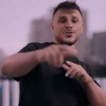 دانلود آهنگ خاطراتو فراموش میکنم مو به موشو دانلود آهنگ خاطراتو فراموش میکنم مو به موشو