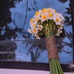 دانلود آهنگ هنوز عطر تورو توی هوا حس میکنم